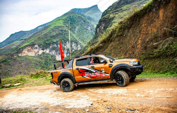 4×4 Tour por el norte de Vietnam desde Hanoi hasta Halong – 14 días