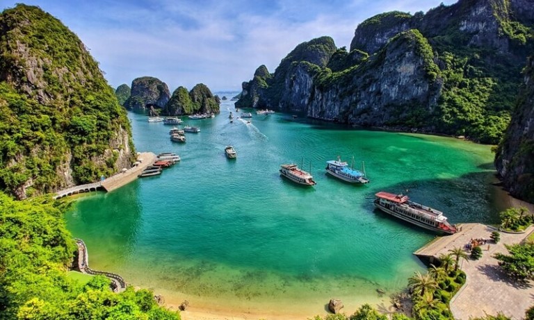 la-bahia-de-halong-1