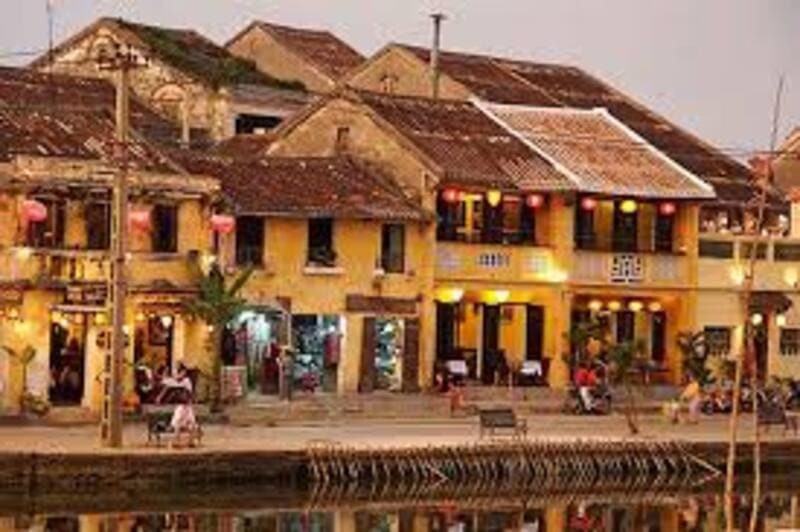 hoi an uno de los cascos antiguos mas bonitos y romanticos de asia