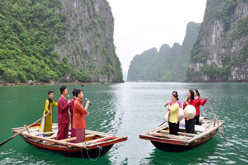 el tiempo en la bahia de ha long durante 12 meses 1