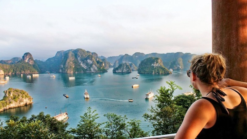 el tiempo en la bahia de ha long durante 12 meses